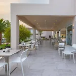 Esperia Hotel 3*