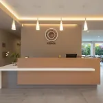 Esperia Hotel 3*