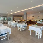 Esperia Hotel 3*