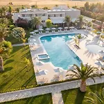 Esperia Hotel 3*