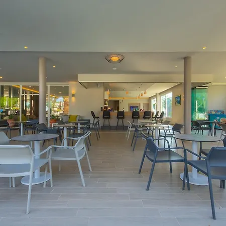 Esperia Hotel 3*